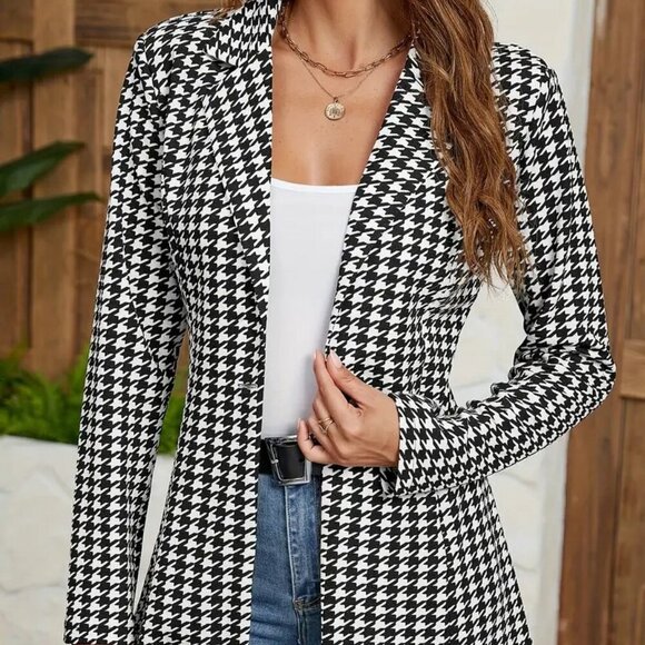 Lapel Blazer Button Front - Picture 3 of 3